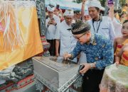 Bupati Banggai Resmikan Candi Bentar Pura Kayangan Jagat Dalem Puri di Toili