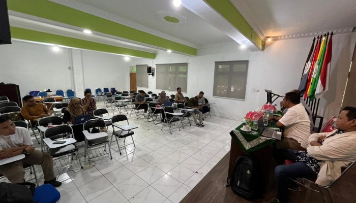 Buka Training of Trainer Bagi DPL KKN, Ini Harapan Rektor Unismuh Luwuk 