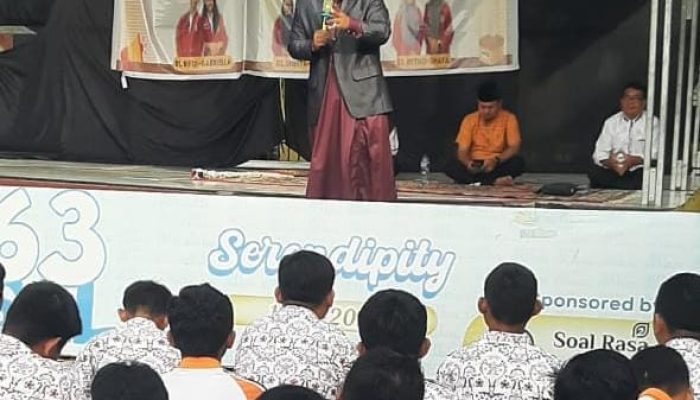 Diundang Tausiyah di SMAN 1 Luwuk, Ini 2 Pesan Penting Ustadz Ancu ke Siswa