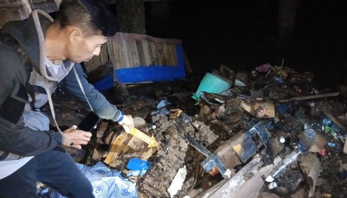 Rumah Nelayan di Pasar Tua Luwuk Terbakar, Diduga Api Dari Puntung Rokok