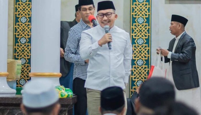 Bupati Amirudin Sambut Tim Safari Ramadhan Provinsi Sulteng di Masjid Agung An Nur Luwuk 