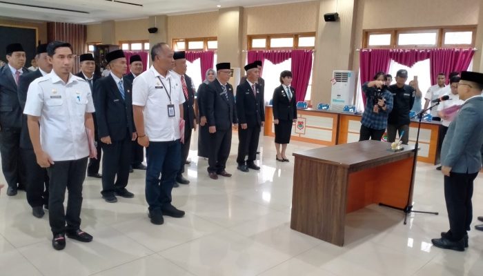 Rotasi, Bupati Banggai Lantik 12 Pejabat Eselon II, Ini Daftar Namanya!