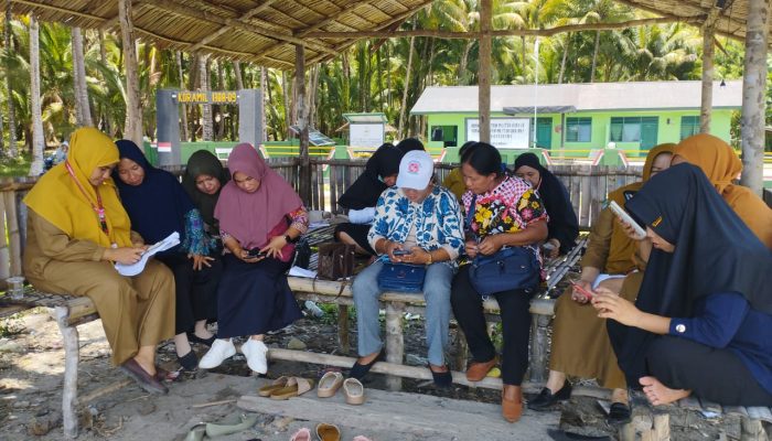 Orientasi TPK di Balut Berakhir Sukses, Kecamatan Labobo Praktik Elsimil di Gazebo Pinggir Pantai