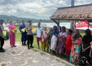 Jelang Lebaran, Polres Bangkep Bagikan 100 Paket Sembako untuk Masyarakat Kurang Mampu