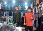 Jelang Idul Fitri, Warga Serbu dan Padati Lapak Ramadhan