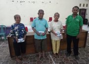 35 KPM di Gansal Tinangkung Selatan Terima BLT-DD Tahap I