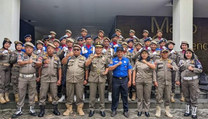 30 Personil Satpol PP dan Damkar Bangkep Ikut Upacara  HUT Satpol PP di Luwuk 