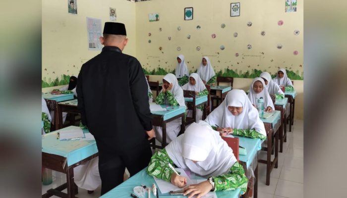 397 Santri Ponpes Daarul Hikmah Luwuk Ikuti Ujian Akhir Semester, Diharap Raih Nilai Memuaskan