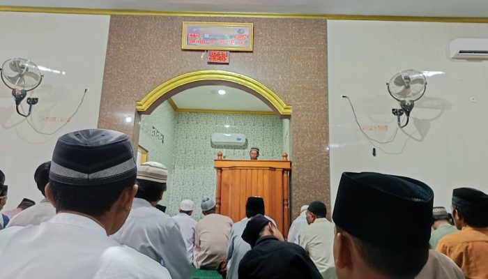 Ustadz Hiswandi Ajak Jamaah Teladani Kisah Keluarga Nabi Ibrahim