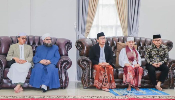 Bupati Banggai Silaturahmi Bersama Para Ulama Tauhid Shufi dan Umara