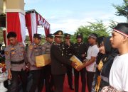 HUT Bhayangkara, Kapolres Bangkep Berikan Penghargaan ke 3 Personel, Purnawirawan Polri, dan Warakauri