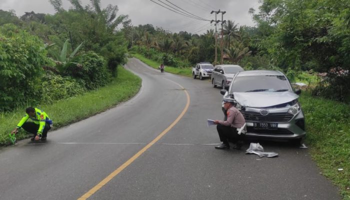 Tabrakan Hebat Terios Vs Sigra di Luwuk Utara, Korban Luka-luka Hingga Patah Bahu