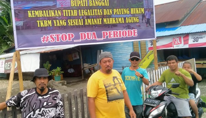 Masif Baliho Penolakan Dua Periode di Kintom, Adriyanto; Bupati Harus Kooperatif!