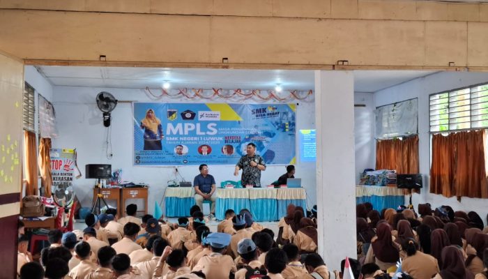 Hadirkan Kadis P2KBP3A, Siswa Baru SMKN 1 Luwuk Antusias Ikuti Sosialisasi Pencegahan Kekerasan 