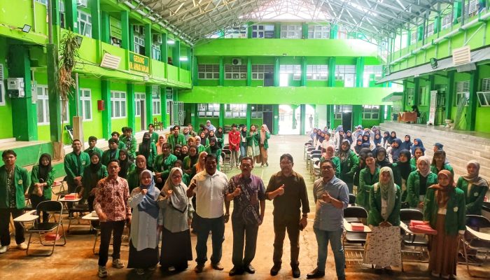 Ratusan Mahasiswa FEB Unismuh Luwuk Antusias Ikuti Seminar Kemuhammadiyahan