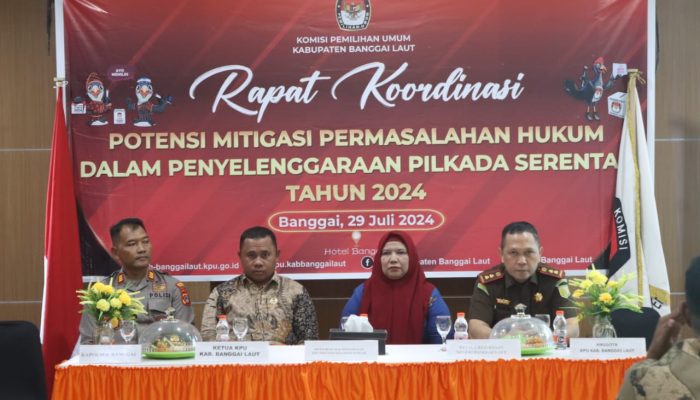 Kajari Balut Jadi Pemateri Permasalahan Hukum Dalam Penyelenggaraan Pilkada 2024