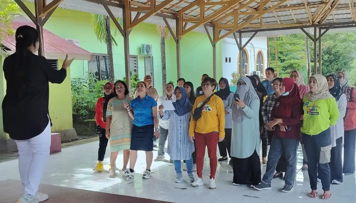 Dispar Banggai Intens Latihan Paduan Suara untuk Tampil di Upacara HUT RI ke 79