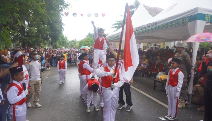 Aksi Gerak Jalan Siswa SDN Maahas Kece Abis, Videonya Ditonton Hingga 100 Ribu Tayangan 