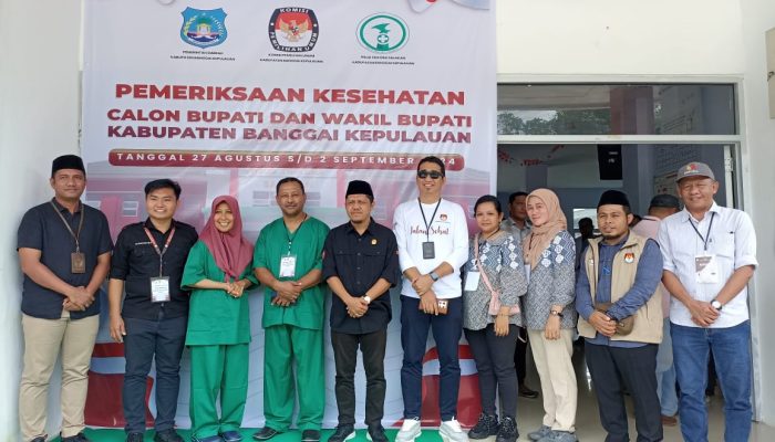 2 Paslon Bupati dan Cawabup Jalani Pemeriksaan Kesehatan di RSUD Trikora Salakan