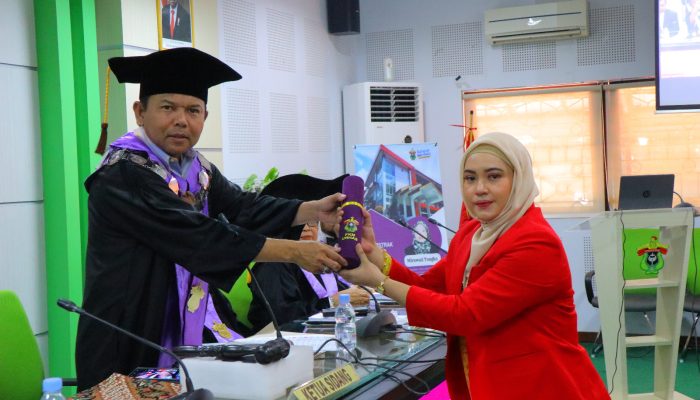 Dosen Untika Mirawati Tongko Raih Doktor dengan Predikat Cumlaude di Unhas