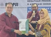 Prof. Dr. Dyah Mutiarin Nahkodai KAPSIPI, Dekan FISIP Unismuh Luwuk Turut Bangga