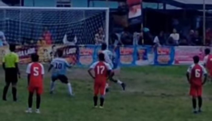 Gol Penalti Oltris Bawa FKIP Unismuh Luwuk Tekuk PSM Moilong Fc 1-0