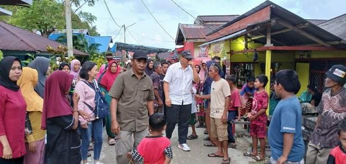 Ratusan Warga Apal Liang Antusias Sambut Cawabup Serfi Kambey 