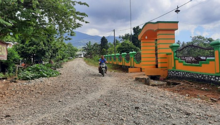 Rusak Parah! Jalan Lingkungan di Kecamatan Bunta, Nuhon dan Simpang Raya Terabaikan