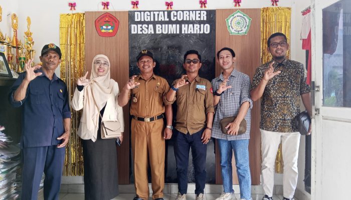 Kolaborasi Dosen Untika dan Unismuh Luwuk Wujudkan Program Digital di Desa Bumi Harjo