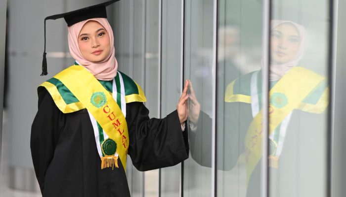 Tantri Mahasiswi Asal Bangkep Raih Predikat Cumlaude di Wisuda Unisa Yogyakarta 