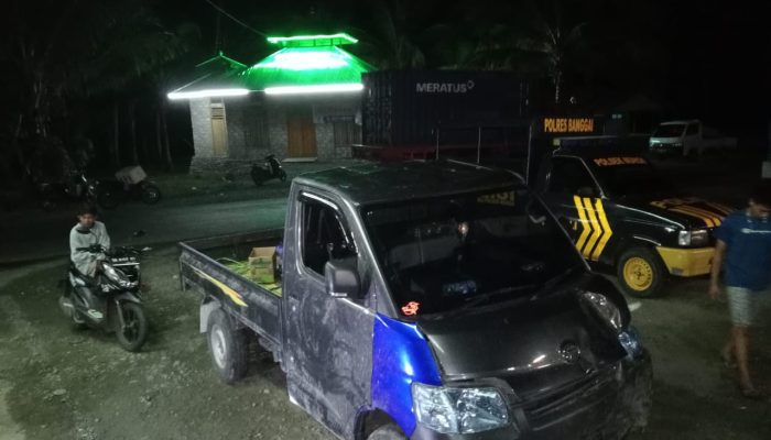 Diduga Sopir Kelelahan, Mobil Pick Up Terguling di Nuhon