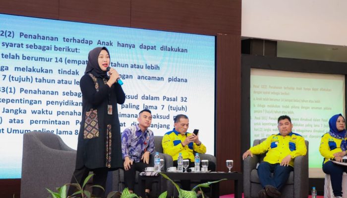 Polwan Polres Banggai Jadi Narasumber di Sosialisasi Pencegahan Kekerasan Perempuan dan Anak