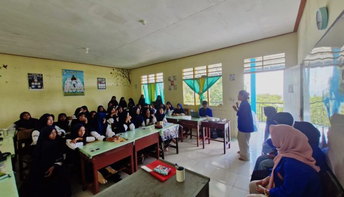 Mahasiswa FKM Untika Beri Edukasi Gizi dan Kesehatan Masyarakat di Ponpes Daarul Hikmah Luwuk 