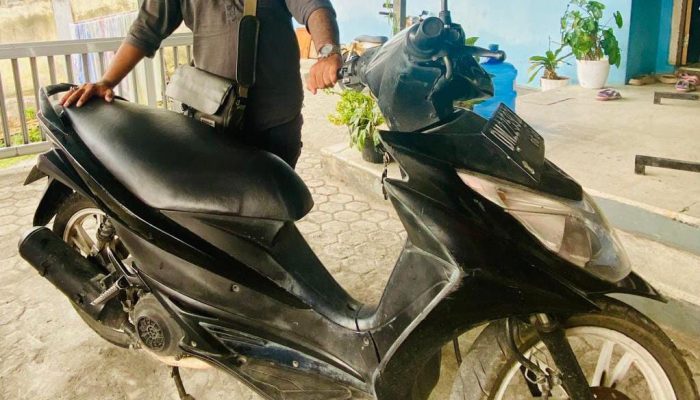 BerAmal Poros Langit Sumbang Motor Operasional Buat Masjid Al Latif Puge