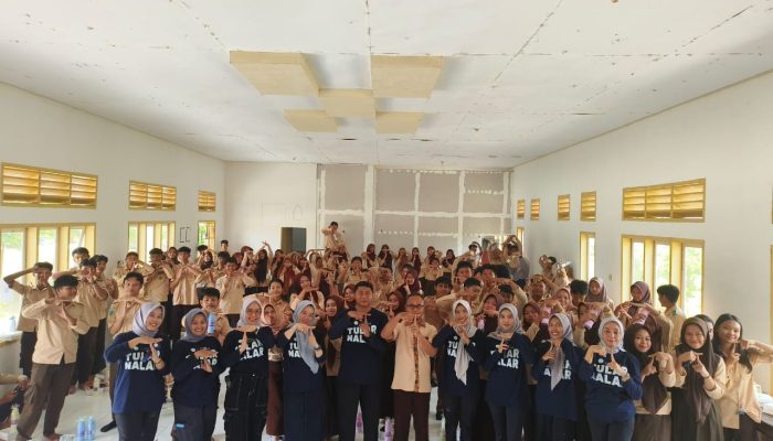 Mafindo Gelar Program Tular Nalar di SMAN 1 Batui Selatan