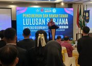 FKIP Unismuh Luwuk Kukuhkan 70 Sarjana Baru, Ini Pesan Dekan ke Lulusan