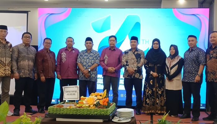 Gelar Pengukuhan dan Ramah Tamah, Dekan FKIP UMLB: Ini Yudisium Spektakuler!