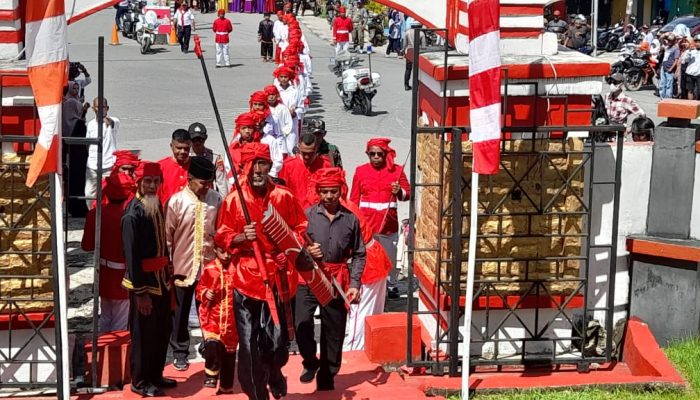 Prosesi Adat Molabot Tumbe, Tradisi Bersejarah yang Masih Dinantikan Hingga Kini