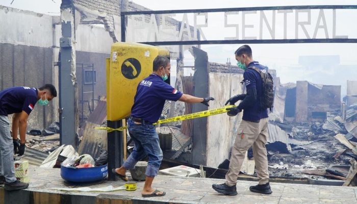 Tidak Ada Korban Jiwa, Kebakaran Pasar Sentral Luwuk Diduga Korsleting Listrik