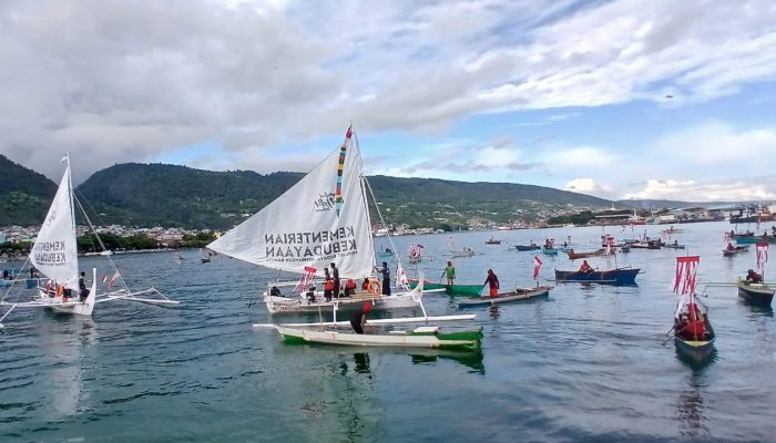 Tempuh Lautan 1.000 KM, Perahu Sandeq Tiba di Lalong, Simbol Pembuka Festival Sama Bajau