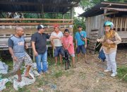 Berdayakan Peternak, Pemdes Baka Salurkan Bantuan 17 Ekor Kambing