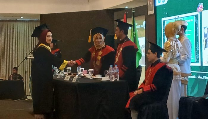 Wisuda Angkatan XIX, AMIK Luwuk Luluskan 227 Ahli Madya Komputer, 58 Persen Telah Bekerja Sebelum Wisuda