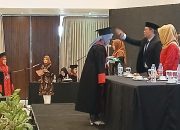 Wisuda 43 Madyasiswa, Ini Pesan Direktur LKP Net Center Luwuk untuk Lulusan