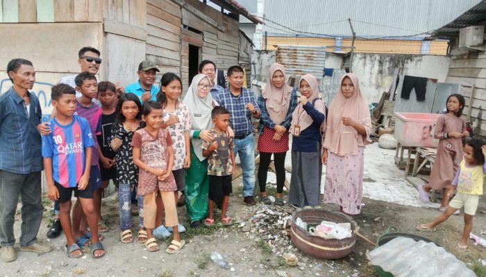 Kolaborasi Disdik- Dinas P2KBP3A Banggai, Berikan Sumbangan Duka Sasaran KRS dan Fasilitasi Anak Putus Sekolah