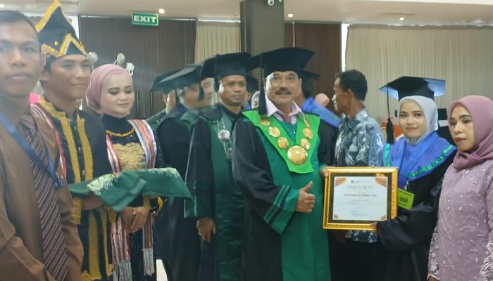 Ini 15 Lulusan Sarjana Terbaik di Wisuda Unismuh Luwuk, Dua Peserta Raih IPK 4.00