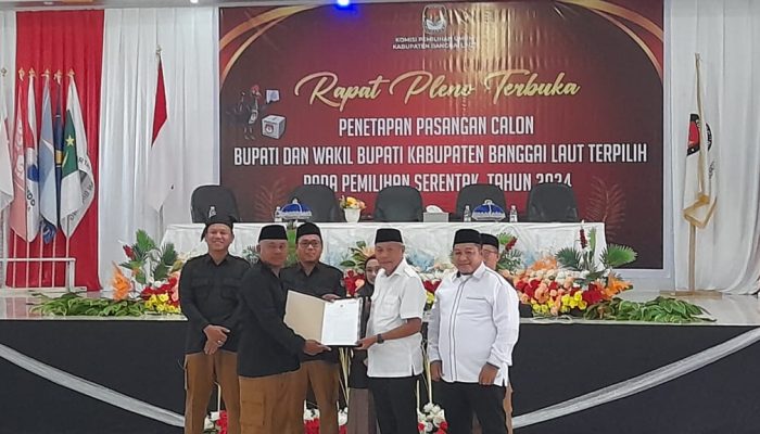 KPU Balut Tetapkan Sofyan Kaepa-Ablit Sebagai Bupati dan Wakil Bupati 2025–2030