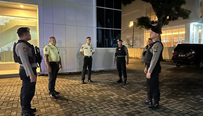 Cegah Kriminalitas, Samapta Polres Banggai Tingkatkan Patroli Malam di Kantor Perbankan