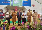 Gelar Syukuran Bersama Masyarakat, Ini Harapan Anggota DPRD Paniai Hosea Yogi