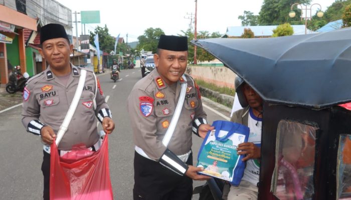 Jalin Silaturahmi di Bulan Ramadan, Satlantas Polres Bangkep Berbagi Takjil