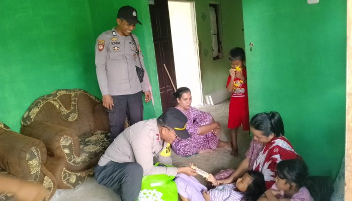 Polsek Nuhon Berikan Trauma Healing ke Anak Sela Korban Laka Lantas